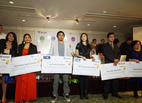 PRENSA 20160630 01 SENAPI PREMIA A GANADORES DEL I CONCURSO DE DISEÑOS INDUSTRIALES