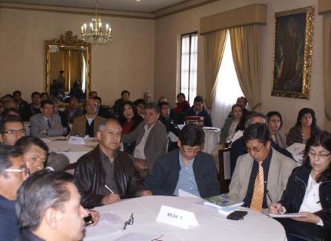 PRENSA 20160919 01 DOCENTES DE INGENIERÍA DE LA UMSA SE CAPACITAN EN PATENTES DE INVENCIÓN