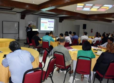 PRENSA 20161110 01 SE REALIZA PRIMER FORO NACIONAL DE PATENTES DE INVENCIÓN EN SANTA CRUZ