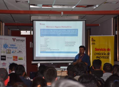 PRENSA 20170817 01 EMPRENDEDORES SE SUMERGEN EN EL MUNDO DE LAS MARCAS