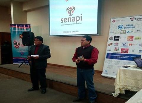 PRENSA 20170924 01 REGISTRO DE MARCAS EN EL SEMINARIO SOBRE EMPRENDEDURISMO DE LA UPEA