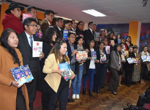PRENSA 20241127 01 PRESENTACIÓN MASIVA DE LIBROS REGISTRADOS EN EL SENAPI POR LA CARRERA DE EDUCACIÓN PARVULARIA DE LA UPEA